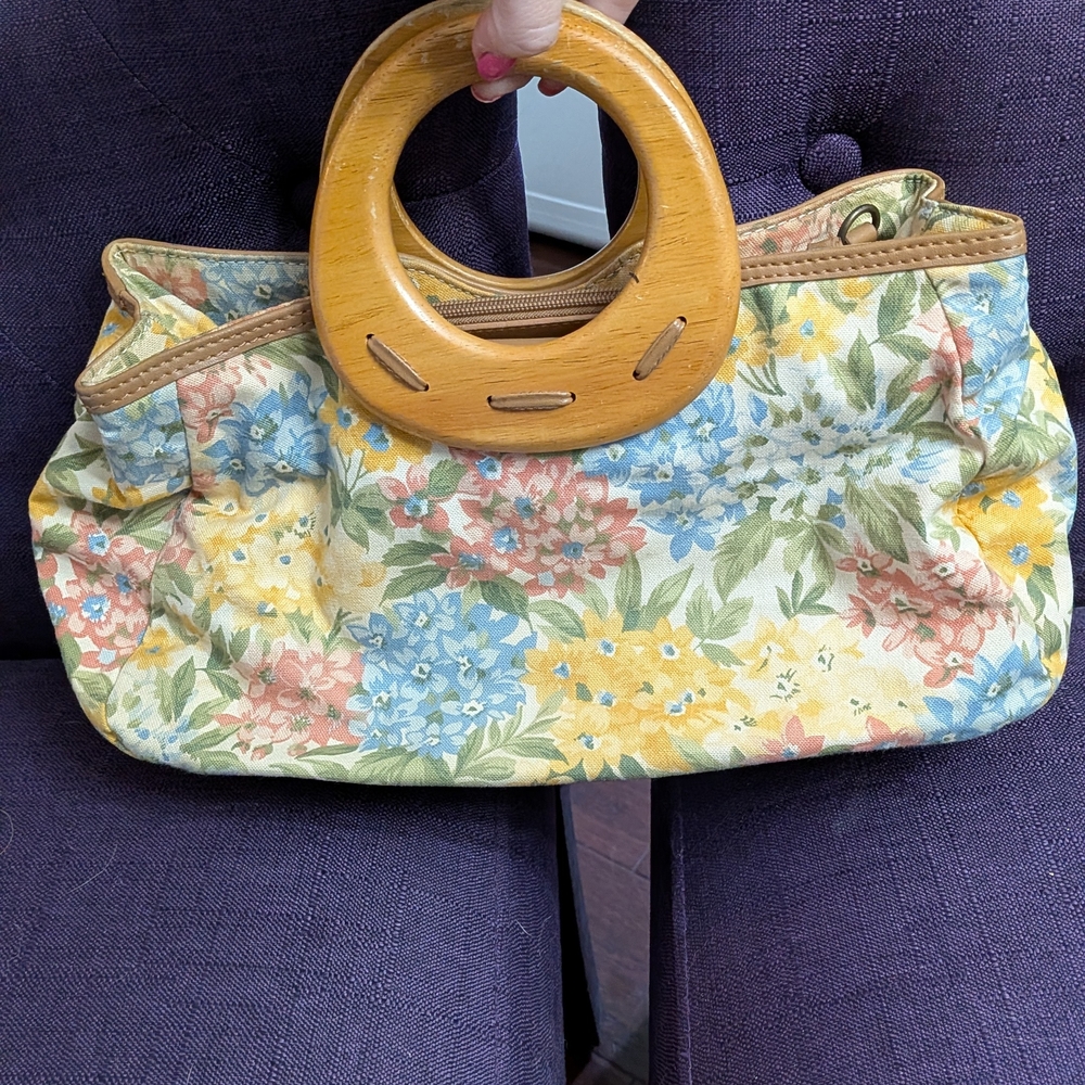 Fossil Floral Handbag with Wooden Handle